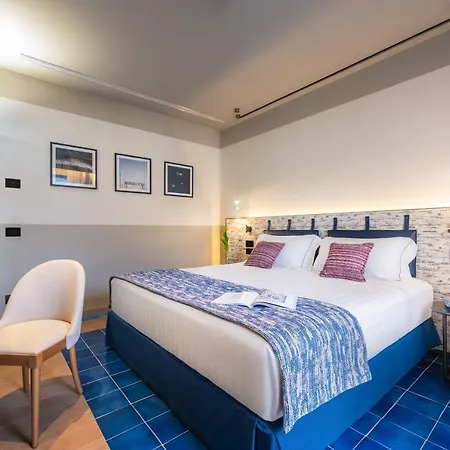 Ara Maris & Hotel 5*