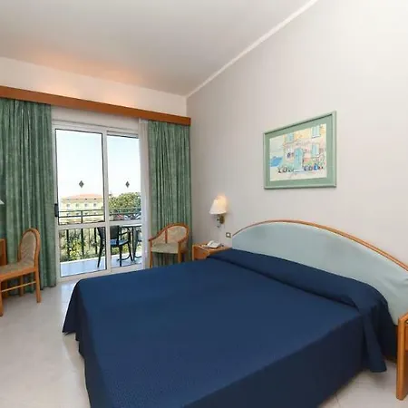 Hotel Ara Maris &