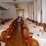 Hotel Ara Maris & 5*