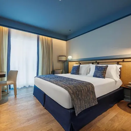 Ara Maris & 5* סורנטו