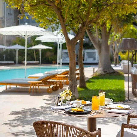 Ξενοδοχείο Ara Maris & 5*