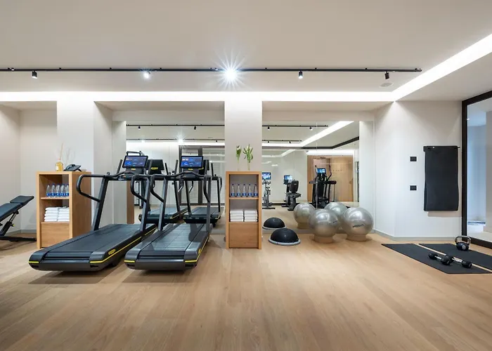 Ara Maris & מלון