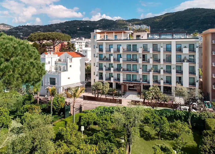 Ara Maris & 5* סורנטו