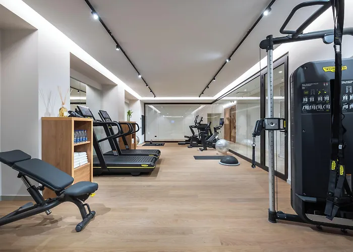 Ara Maris & מלון 5*