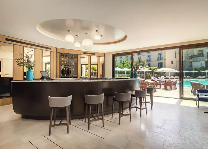 Ara Maris & 5* סורנטו