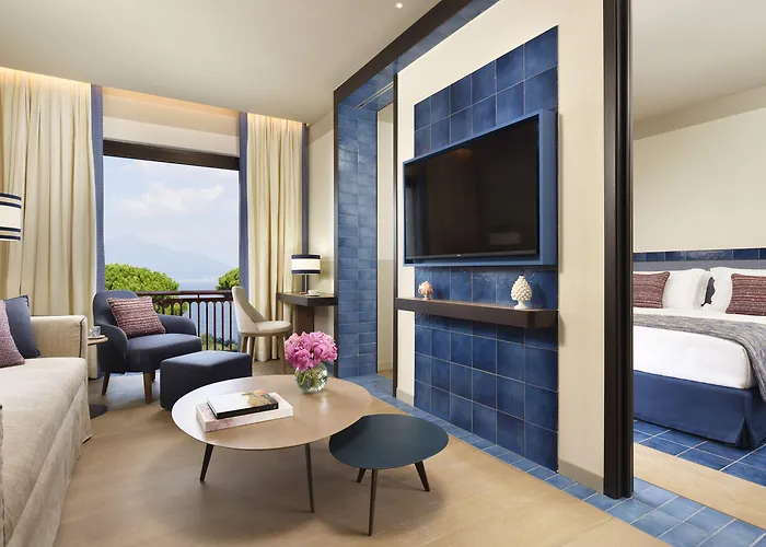 Ara Maris & 5* סורנטו