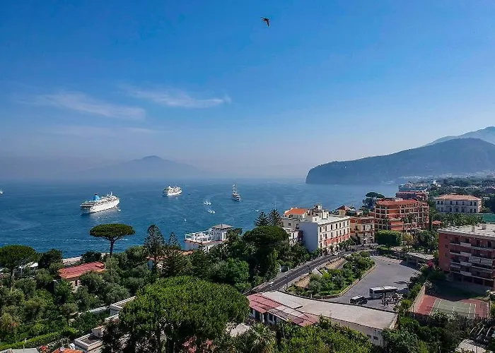 Ara Maris & 5* סורנטו