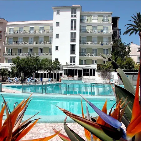 호텔 Ara Maris & 5*