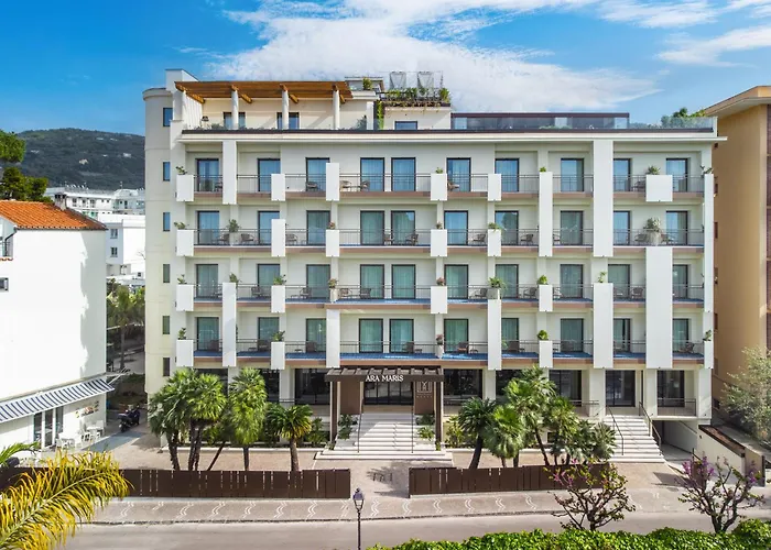 Hotel Ara Maris & 5*