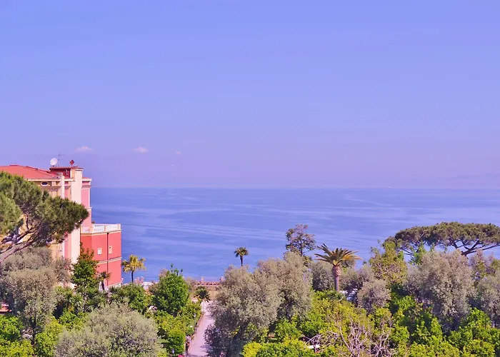 Hotel Ara Maris & 5*